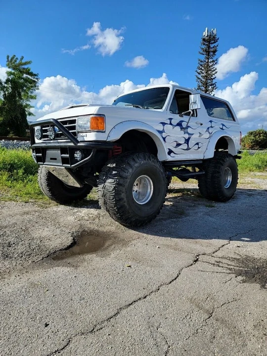 1991 Ford Bronco 4th Gen - Image 14 of 18