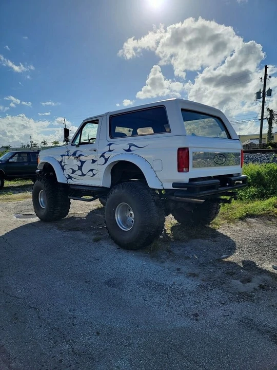 1991 Ford Bronco 4th Gen - Image 10 of 18