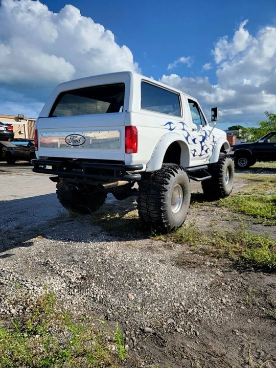1991 Ford Bronco 4th Gen - Image 13 of 18