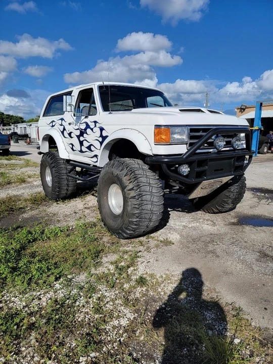 1991 Ford Bronco 4th Gen - Image 9 of 18
