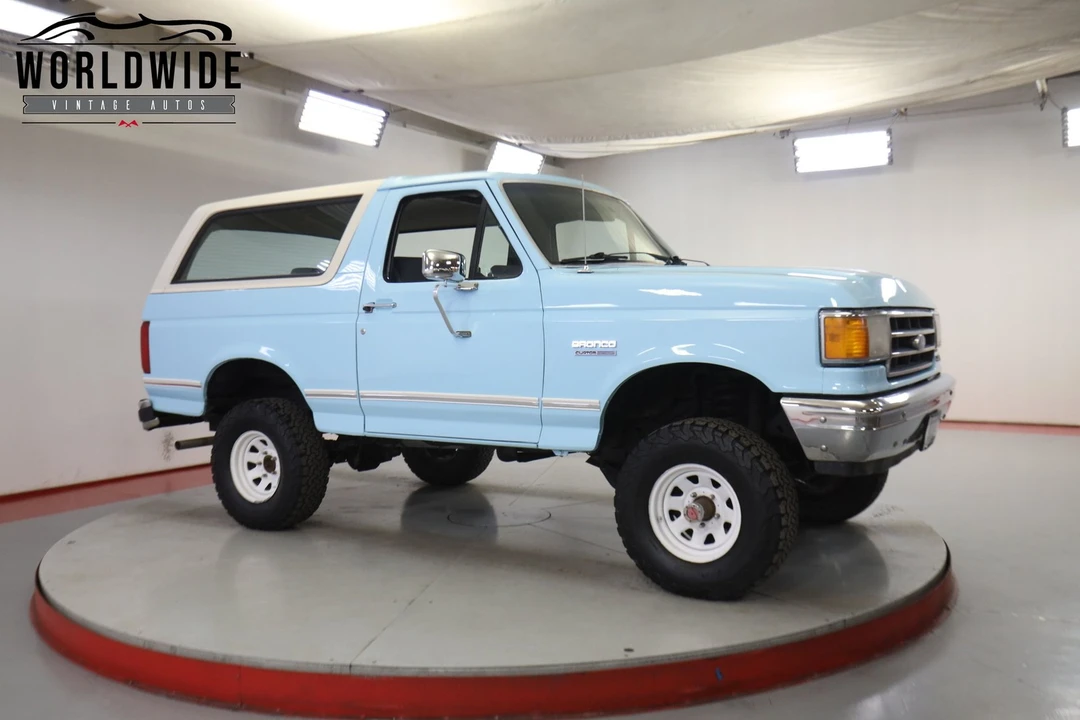 1991 Ford Bronco 4th Gen - Image 2 of 12