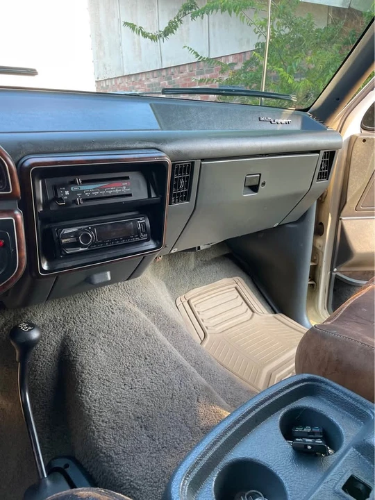1991 Ford Bronco 4th Gen - Image 9 of 13