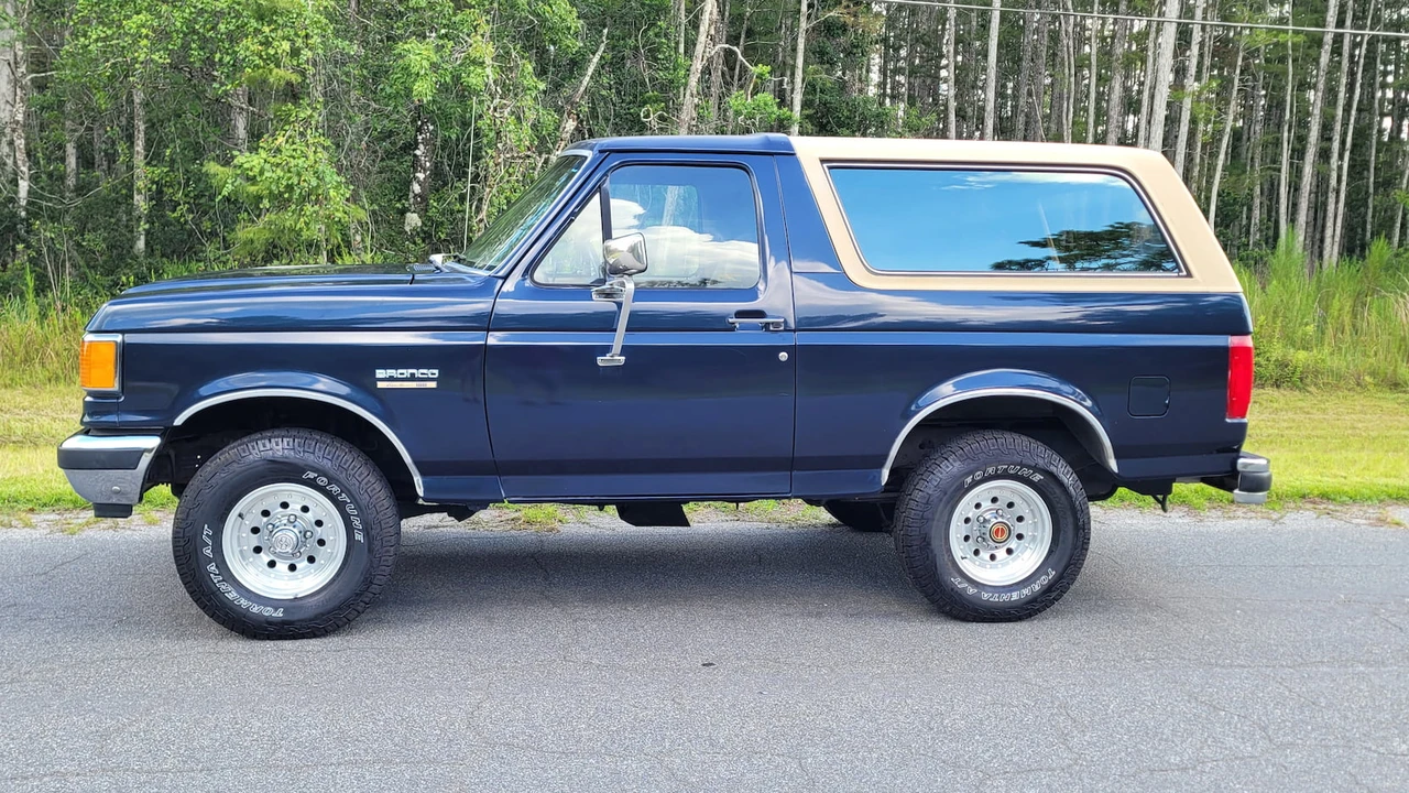 1991 Ford Bronco 4th Gen - Image 2 of 31