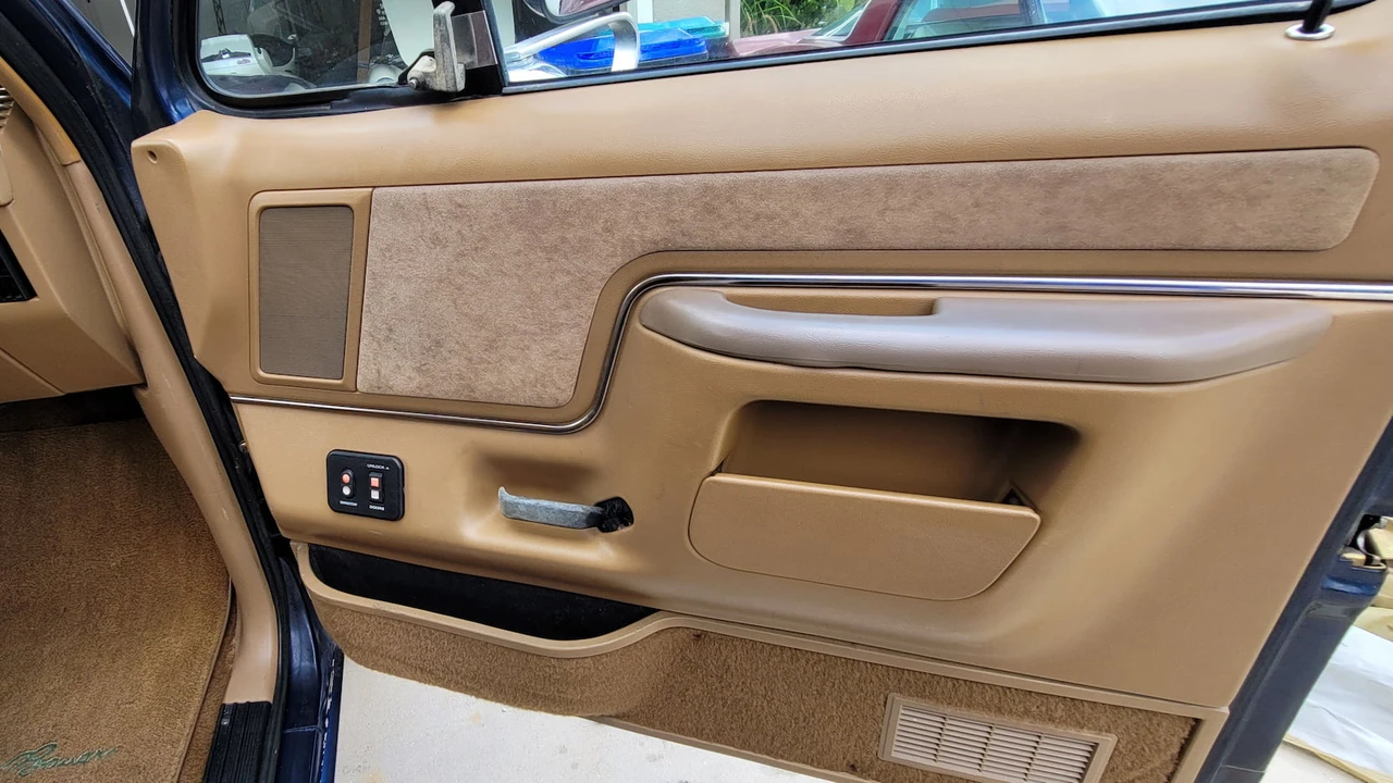 1991 Ford Bronco 4th Gen - Image 21 of 31