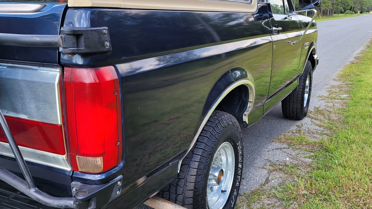 1991 Ford Bronco 4th Gen - Image 26 of 31
