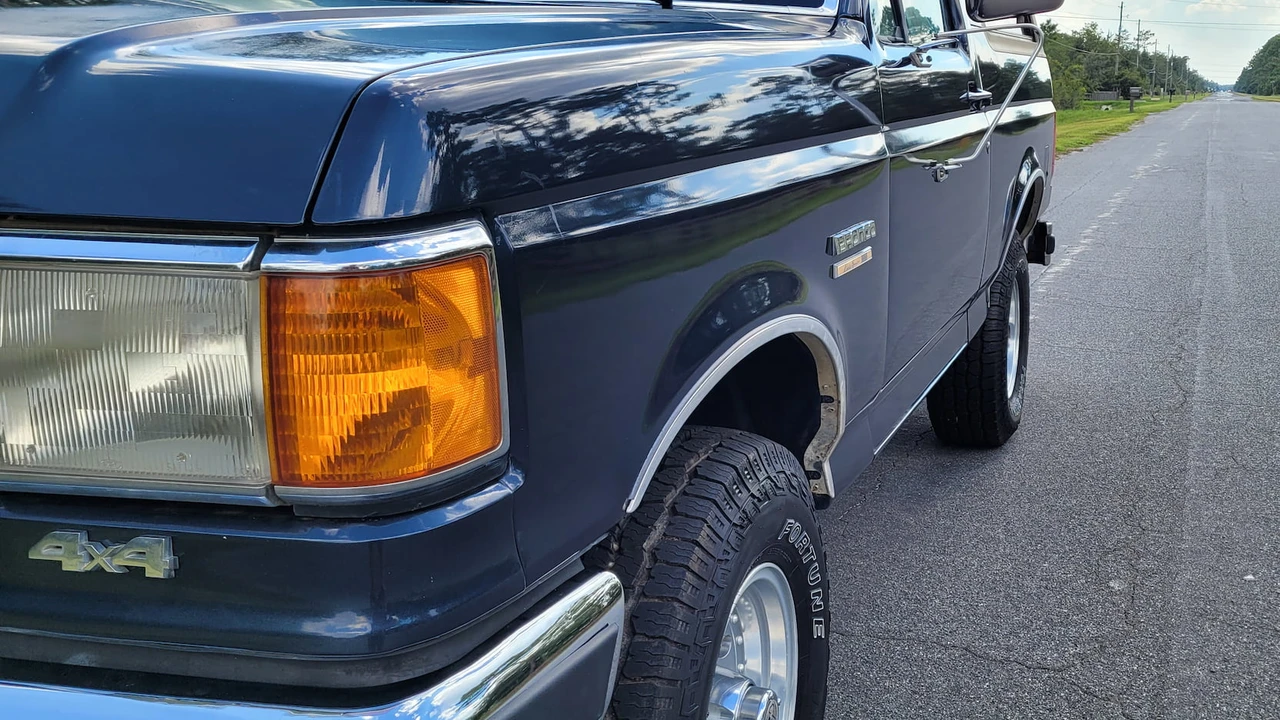 1991 Ford Bronco 4th Gen - Image 28 of 31