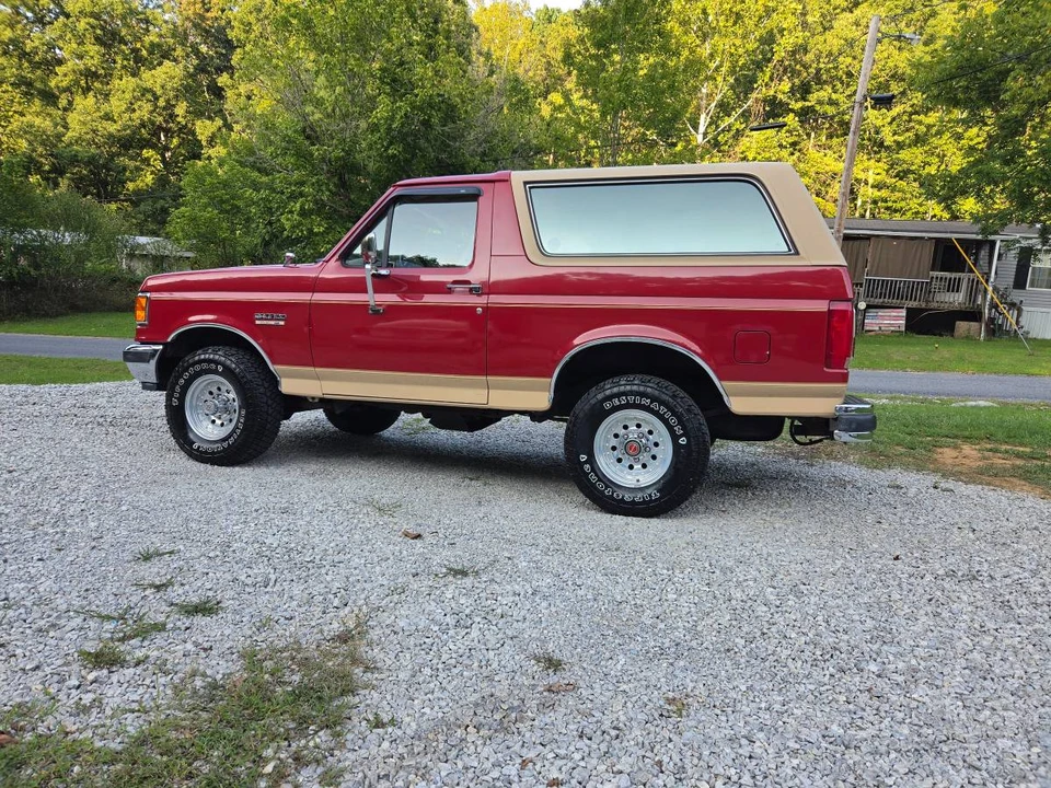 1991 Ford Bronco 4th Gen - Image 3 of 11