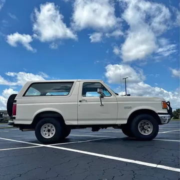1991 Ford Bronco XLT