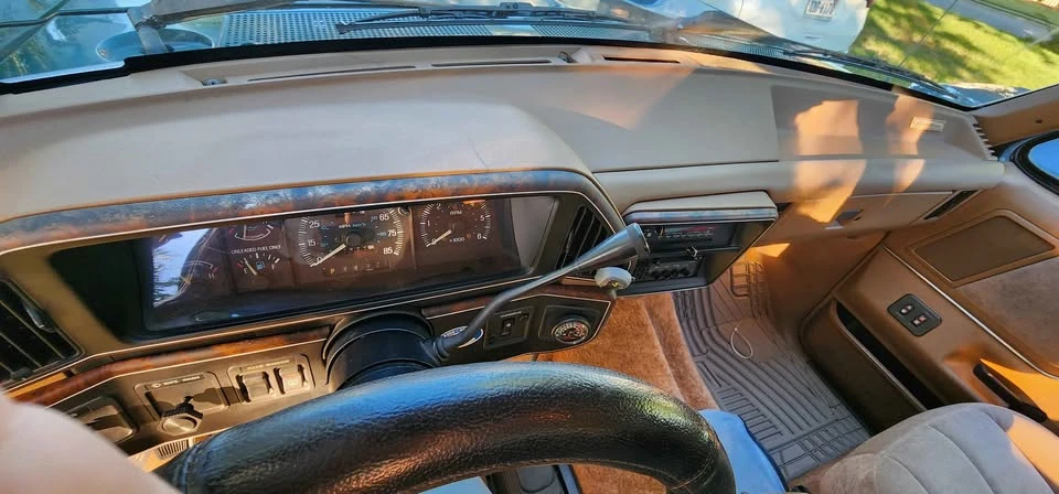 1991 Ford Bronco 4th Gen - Image 11 of 15