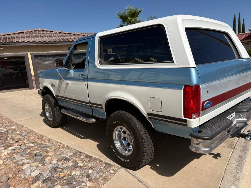 1991 Ford Bronco 4th Gen - Image 2 of 7
