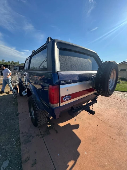 1991 Ford Bronco 4th Gen - Image 2 of 5
