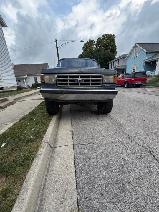 1991 Ford Bronco 4th Gen - Image 2 of 5