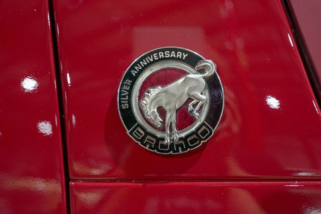 1991 Ford Bronco 4th Gen - Image 24 of 31