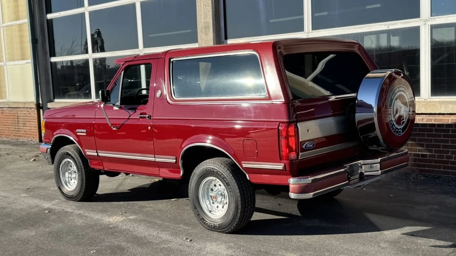 1991 Ford Bronco 4th Gen - Image 3 of 13