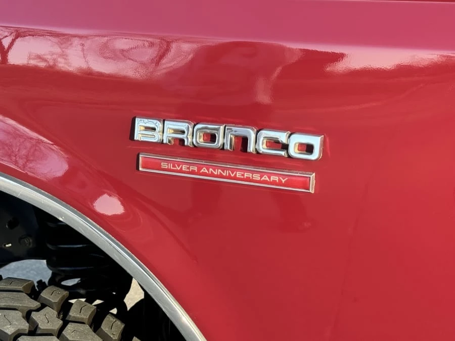 1991 Ford Bronco 4th Gen - Image 4 of 13