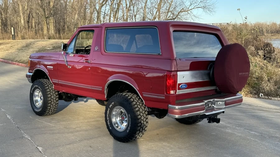 1991 Ford Bronco 4th Gen - Image 3 of 13