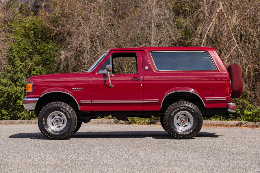 1991 Ford Bronco 4th Gen - Image 2 of 31