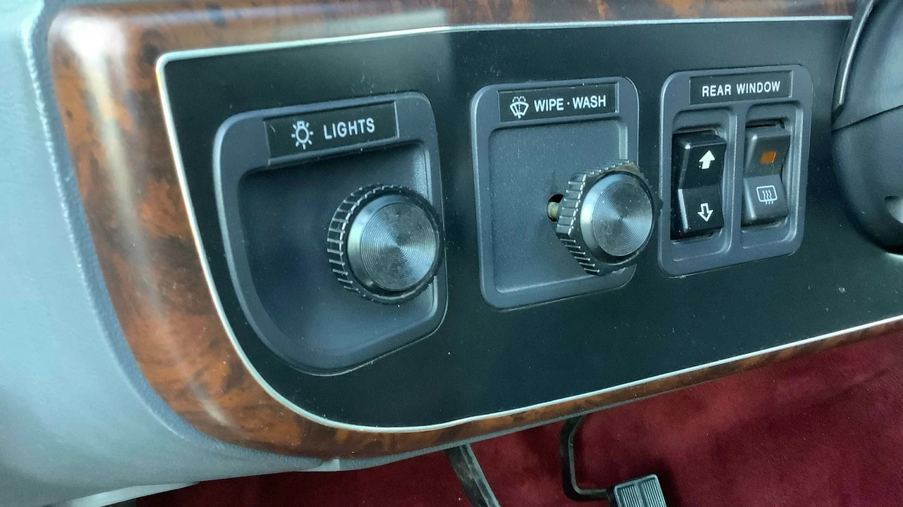 1991 Ford Bronco 4th Gen - Image 10 of 29