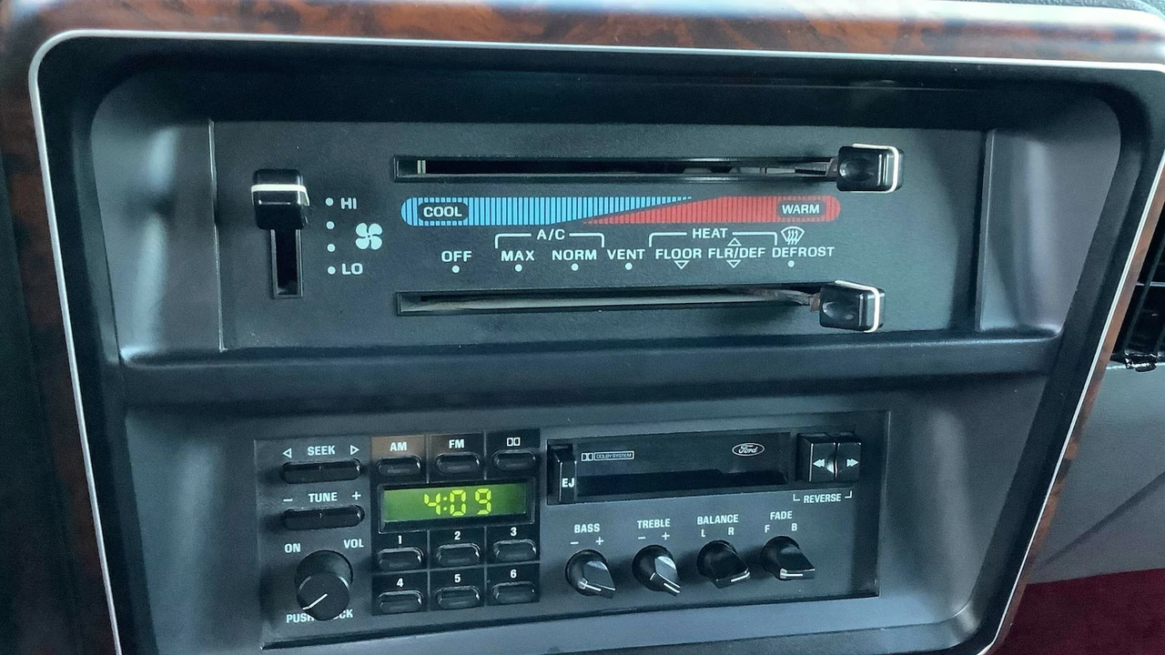 1991 Ford Bronco 4th Gen - Image 11 of 29