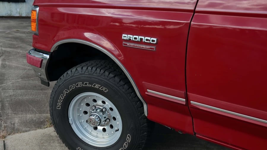 1991 Ford Bronco 4th Gen - Image 17 of 24