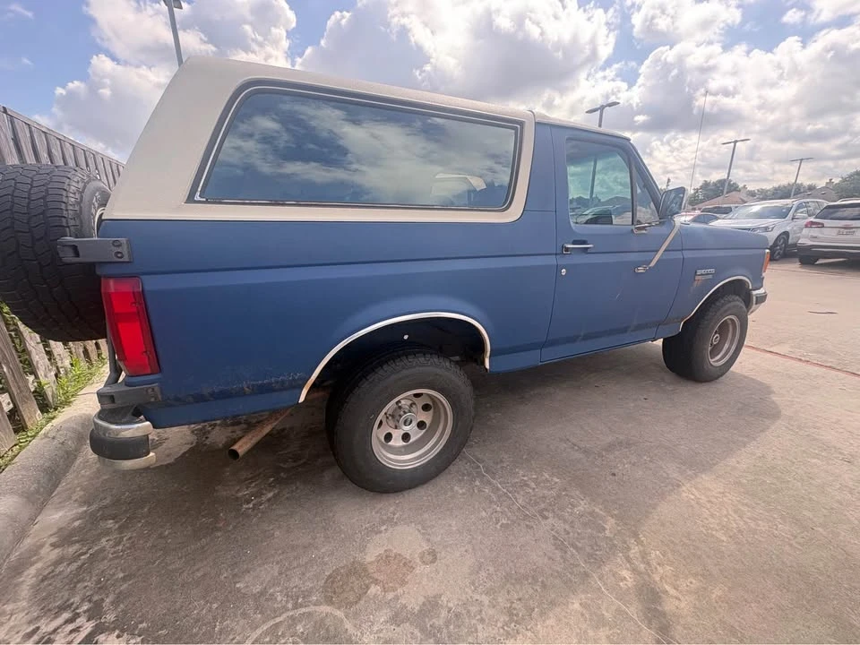 1991 Ford Bronco 4th Gen - Image 3 of 12