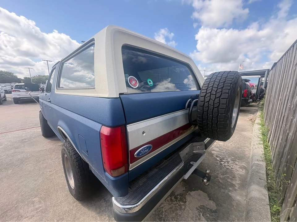 1991 Ford Bronco 4th Gen - Image 11 of 12