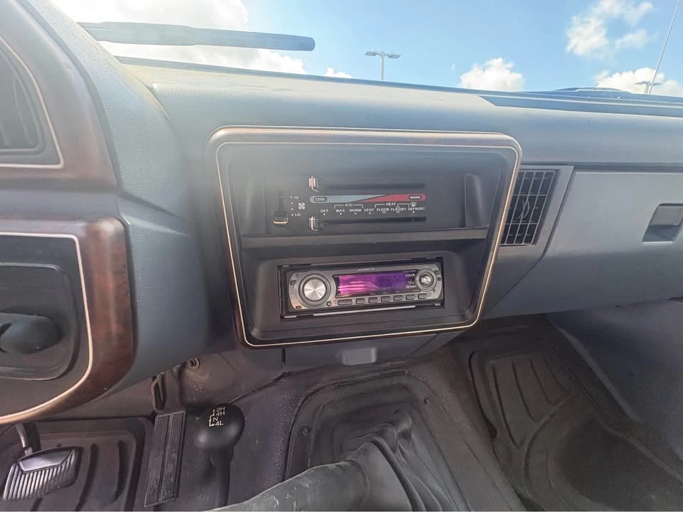 1991 Ford Bronco 4th Gen - Image 10 of 12