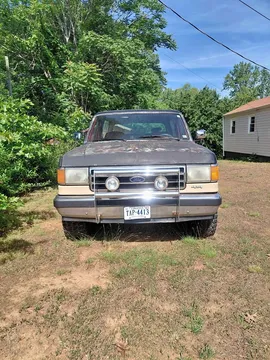 1991 Ford Bronco XLT Sport Utility 2D