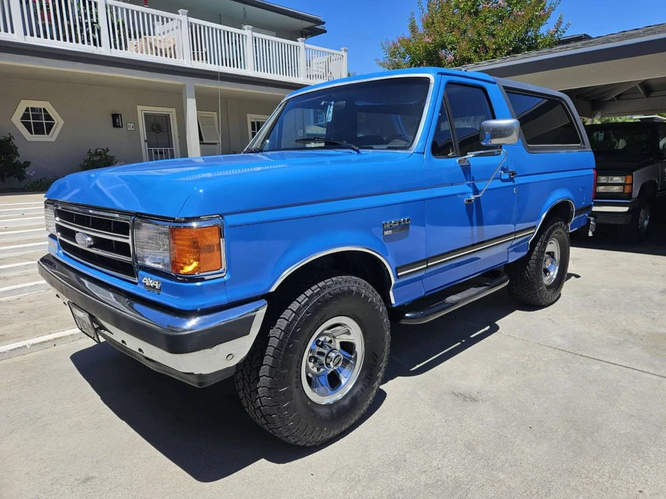 1991 Ford Bronco 4th Gen - Image 2 of 15