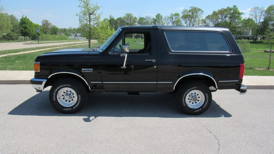 1991 Ford Bronco 4th Gen - Image 2 of 8