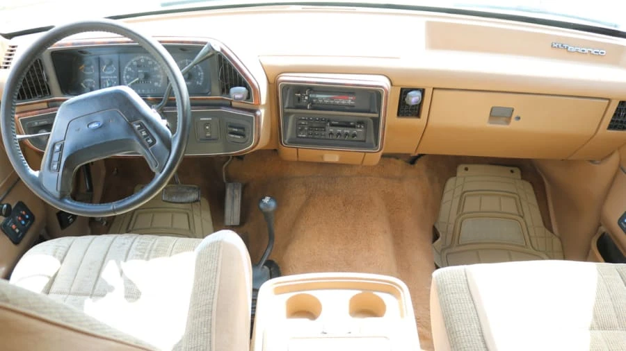 1991 Ford Bronco 4th Gen - Image 6 of 10