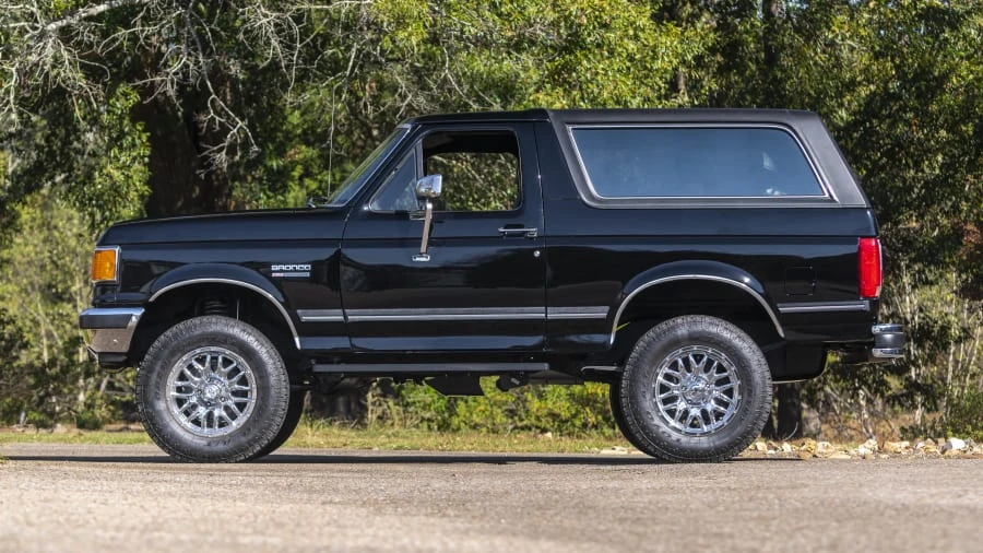 1991 Ford Bronco 4th Gen - Image 2 of 28
