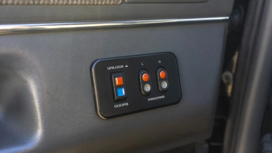 1991 Ford Bronco 4th Gen - Image 18 of 28