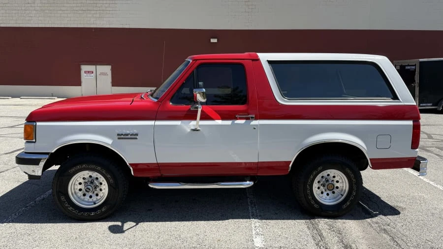 1991 Ford Bronco 4th Gen - Image 2 of 31