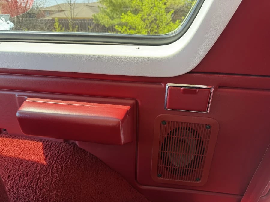 1991 Ford Bronco 4th Gen - Image 24 of 31