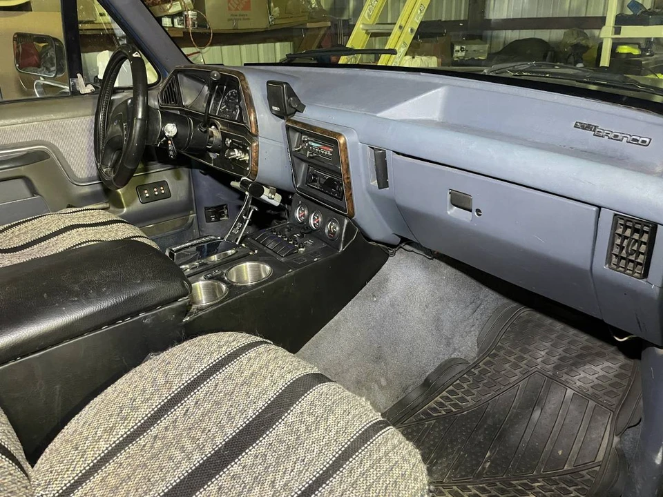 1991 Ford Bronco 4th Gen - Image 23 of 24