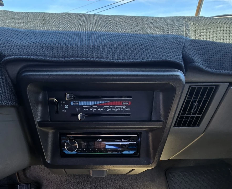 1991 Ford Bronco 4th Gen - Image 14 of 28