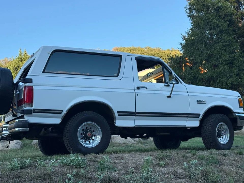 1991 Ford Bronco 4th Gen - Image 3 of 7