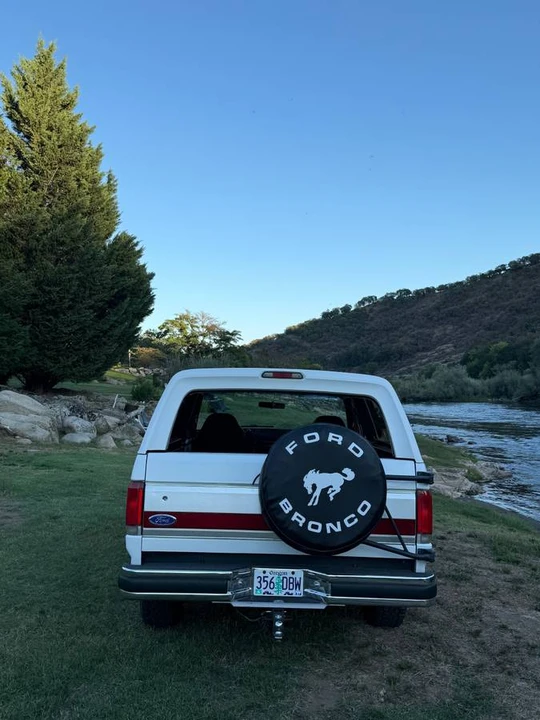 1991 Ford Bronco 4th Gen - Image 2 of 7