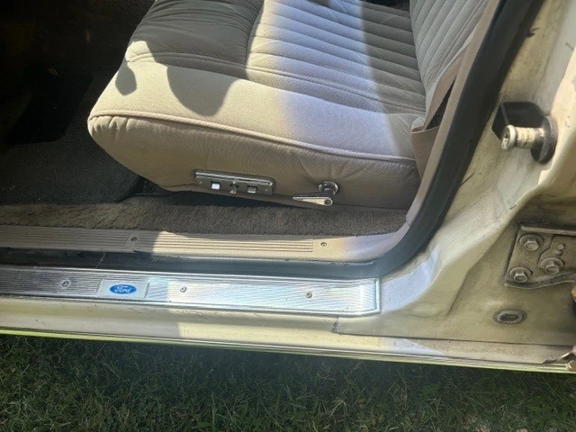 1991 Ford Crown Victoria - Image 18 of 21