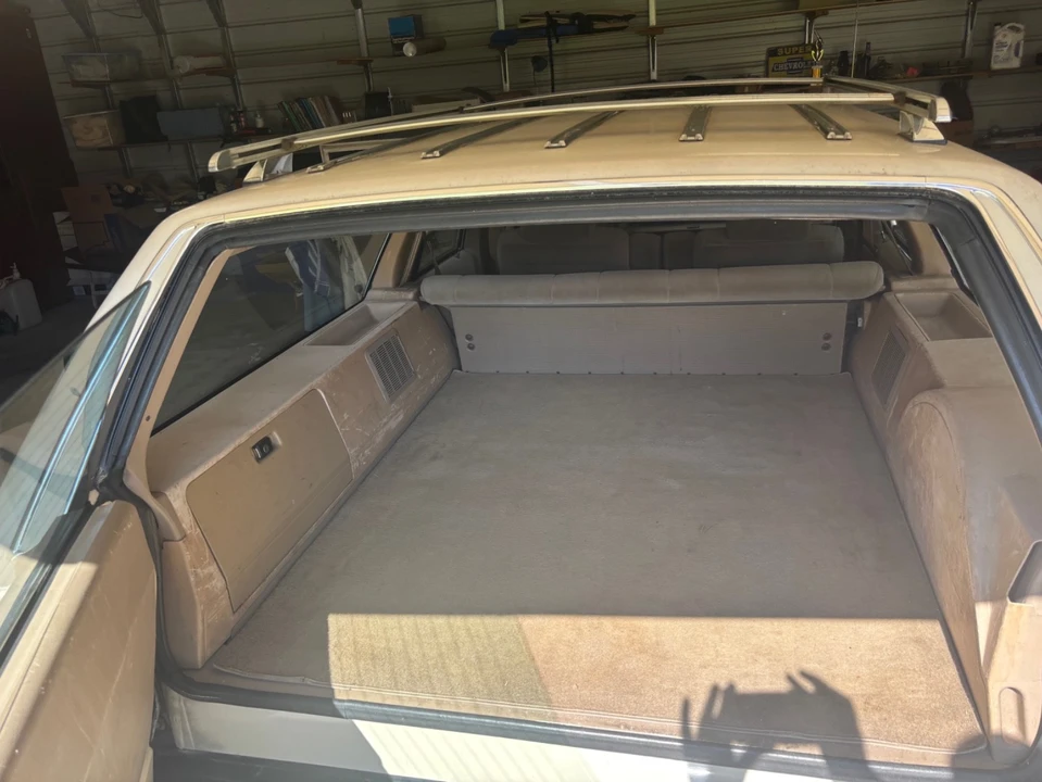 1991 Ford Crown Victoria - Image 9 of 21