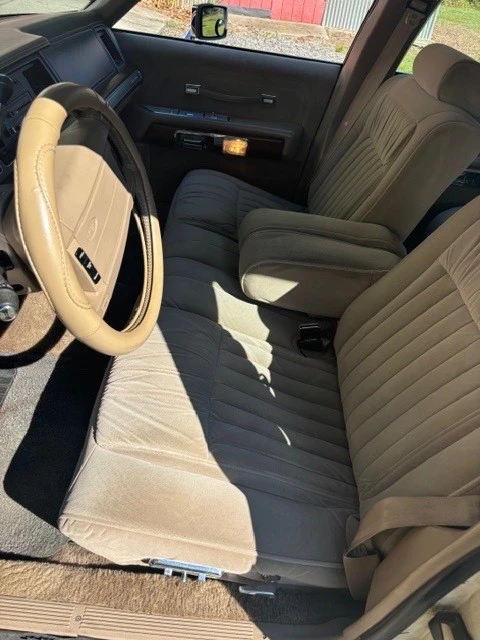 1991 Ford Crown Victoria - Image 19 of 21