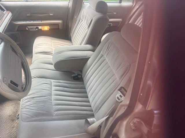 1991 Ford Crown Victoria - Image 8 of 21