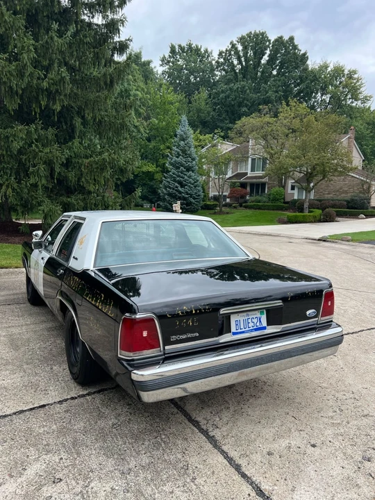 1991 Ford Crown Victoria - Image 26 of 31