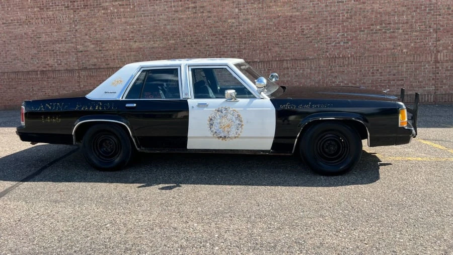 1991 Ford Crown Victoria - Image 14 of 31