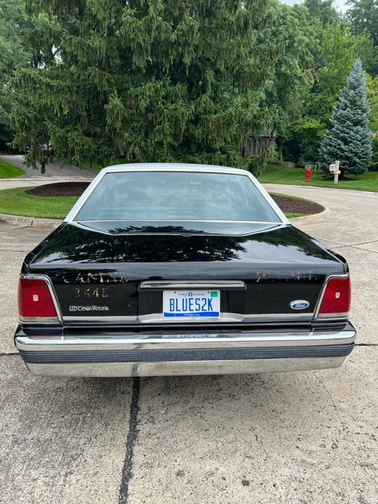 1991 Ford Crown Victoria - Image 21 of 31