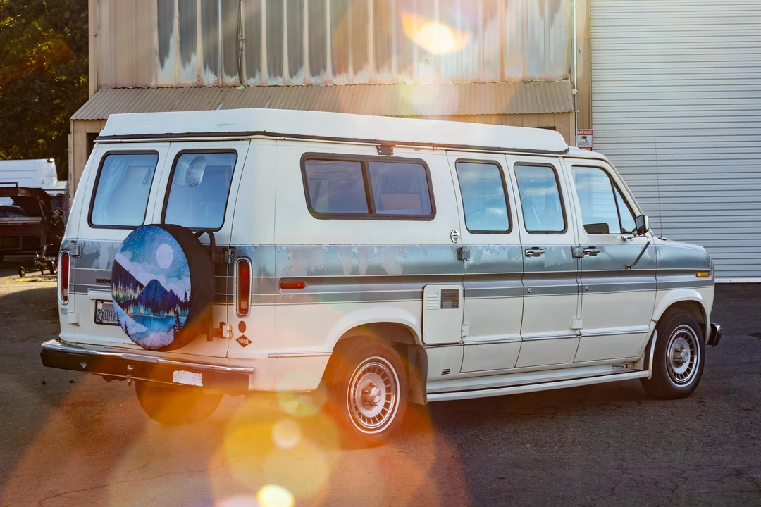 1991 Ford Econoline Van - Image 15 of 31