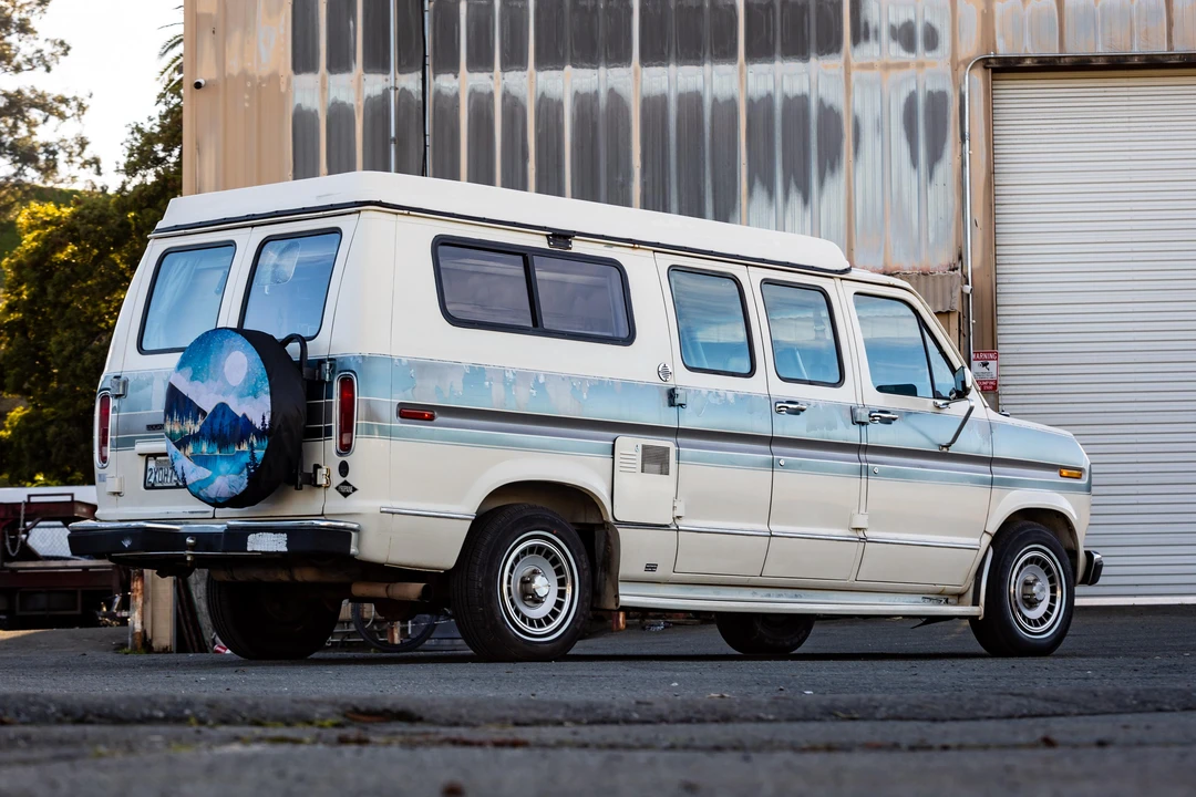 1991 Ford Econoline Van - Image 17 of 31