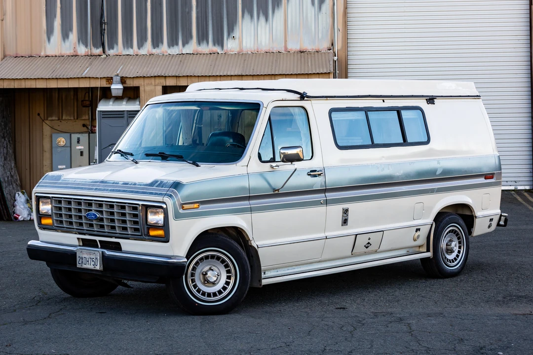 1991 Ford Econoline Van - Image 10 of 31