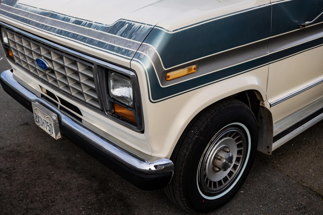 1991 Ford Econoline Van - Image 30 of 31